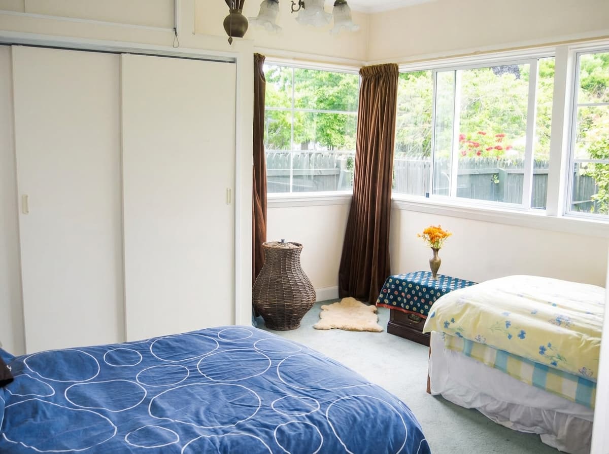 Second guest bedroom